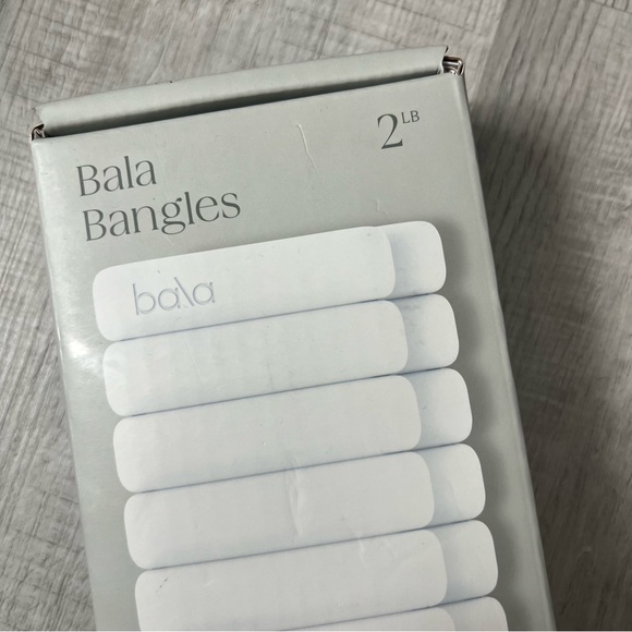 NEW BALA 2 Pound Bangles in Bone White Wrist Weights Pilates Yoga Viral - Picture 10 of 13